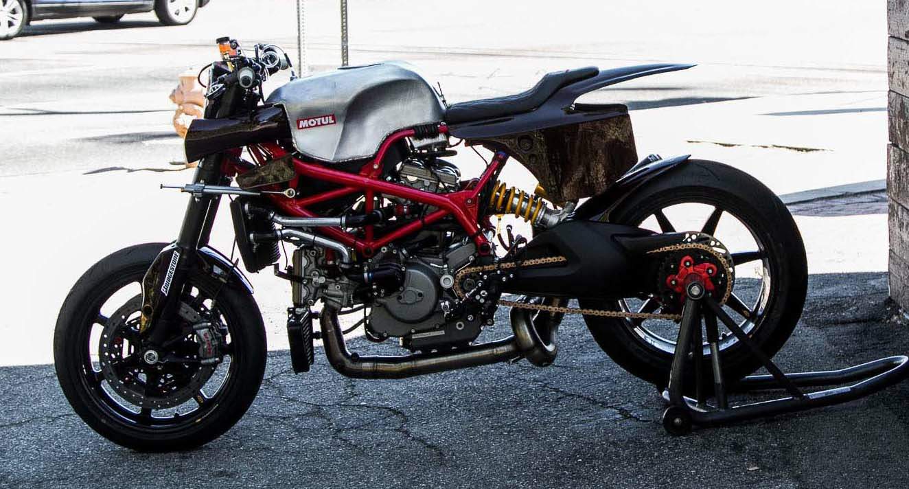 2016 hypermotard